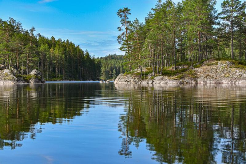 Lägenhet Stor Og Moderne 2-roms Med Marka Som Naermeste Nabo
